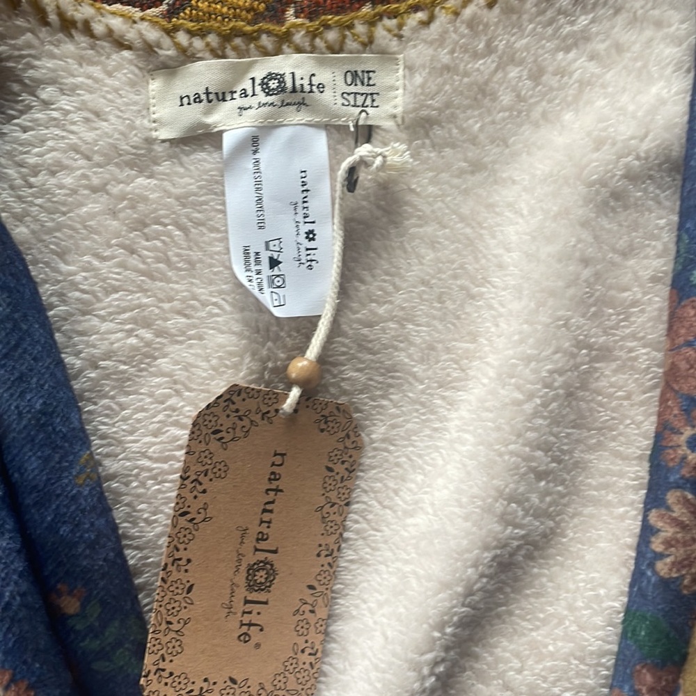 Natural Life Poncho/shawl